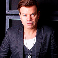 Өмірбаян Paul Oakenfold