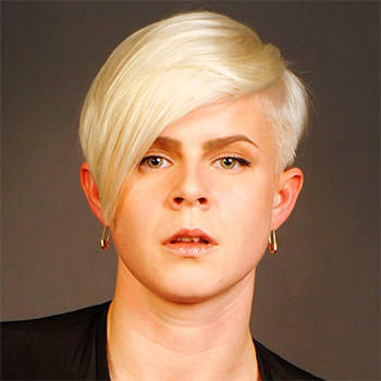 Өмірбаян Robyn