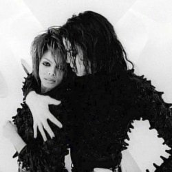Мұқаба Janet Jackson - Scream (feat. Michael Jackson)