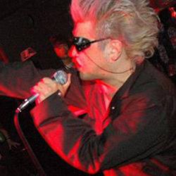 Мұқаба M1dy - Girl In The Mosh