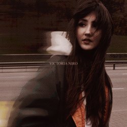 Мұқаба Victoria Niro - Замало
