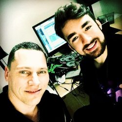 Мұқаба Tiesto feat. DBX - Light Years Away (Oliver Heldens Remix)