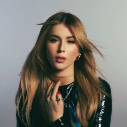 Мұқаба B-OK feat. Roxie & Kristian Kostov - Live It Up