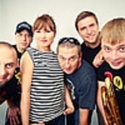 Мұқаба Шлюз - Актриса
