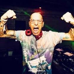 Мұқаба DJ Furax vs Genetikzz and Mr Royal S - Our seduction (original mix)