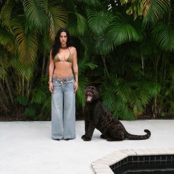 Мұқаба Kat Dahlia - Futuro Amor
