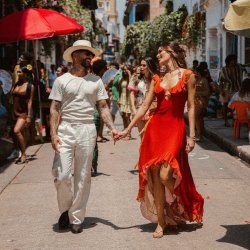 Мұқаба Maluma - BRONCEADOR