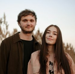 Мұқаба Женя і Катя - Скажи