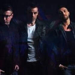 Мұқаба Futuristic Polar Bears - Back To Earth (Marvin Rework)