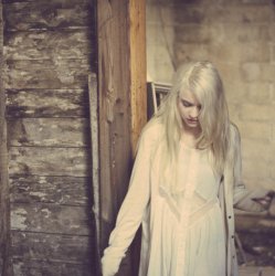 Мұқаба Holly Henry - More Than Nothing