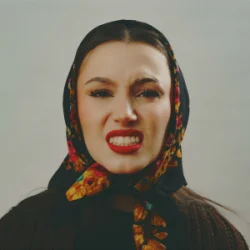 Мұқаба Diiya - Znalazłam Wariata