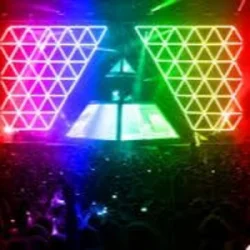 Мұқаба East Clubbers - Drop (Bass Surrender Hardstyle Remix)