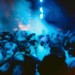 Мұқаба scream & shout - will.i.am, Britney Spears (Gravagerz REMIX)