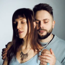 Мұқаба Kate Soul & Олексій Копилов - Поламана любов