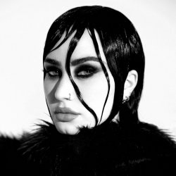 Мұқаба Demi Lovato - Heart Attack