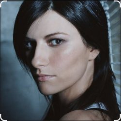 Мұқаба Laura Pausini - She