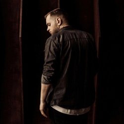 Мұқаба Reznikov & Novoland Music - Too Late