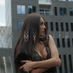 Мұқаба ELARIS & DUORUSH - In My Life