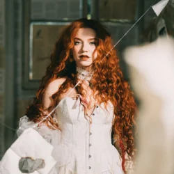 Мұқаба Alexia Evellyn - Stranger