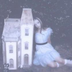 Мұқаба Isabel LaRosa - Hallucination