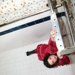 Мұқаба Lola Young - From Down Here