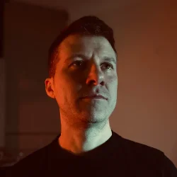 Мұқаба TESSERACTS - Two Turntables and The Mic