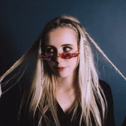 Мұқаба Adusha - Vymytej