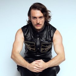 Мұқаба AIDAN - Bella