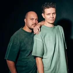 Мұқаба Jerome Isma-Ae & Paul Thomas - Tomorrow (Trilucid Extended Remix)