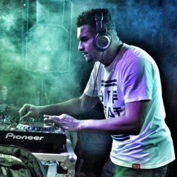 Мұқаба Green Velvet & DJ Gant-Man - Check U Out