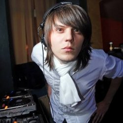 Мұқаба DJ KIRILLICH, DJ Vini vs Boris Roodbwoy - Девочки танцуют