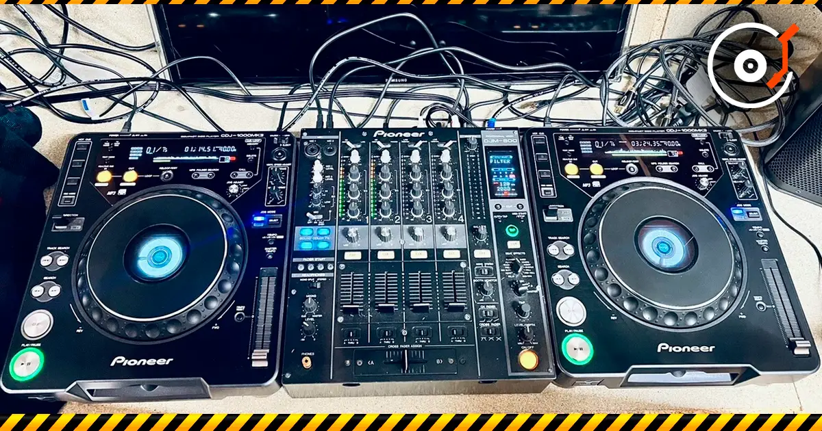 Как Pioneer CDJ-1000 и DJM-800 изменили мир диджеинга [kz]